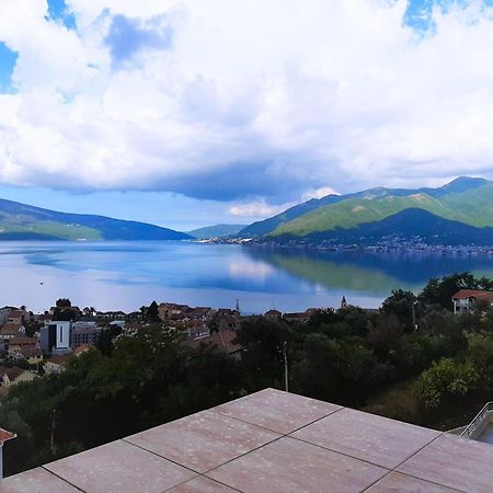 Adriabay Studio Tivat Bagian luar foto