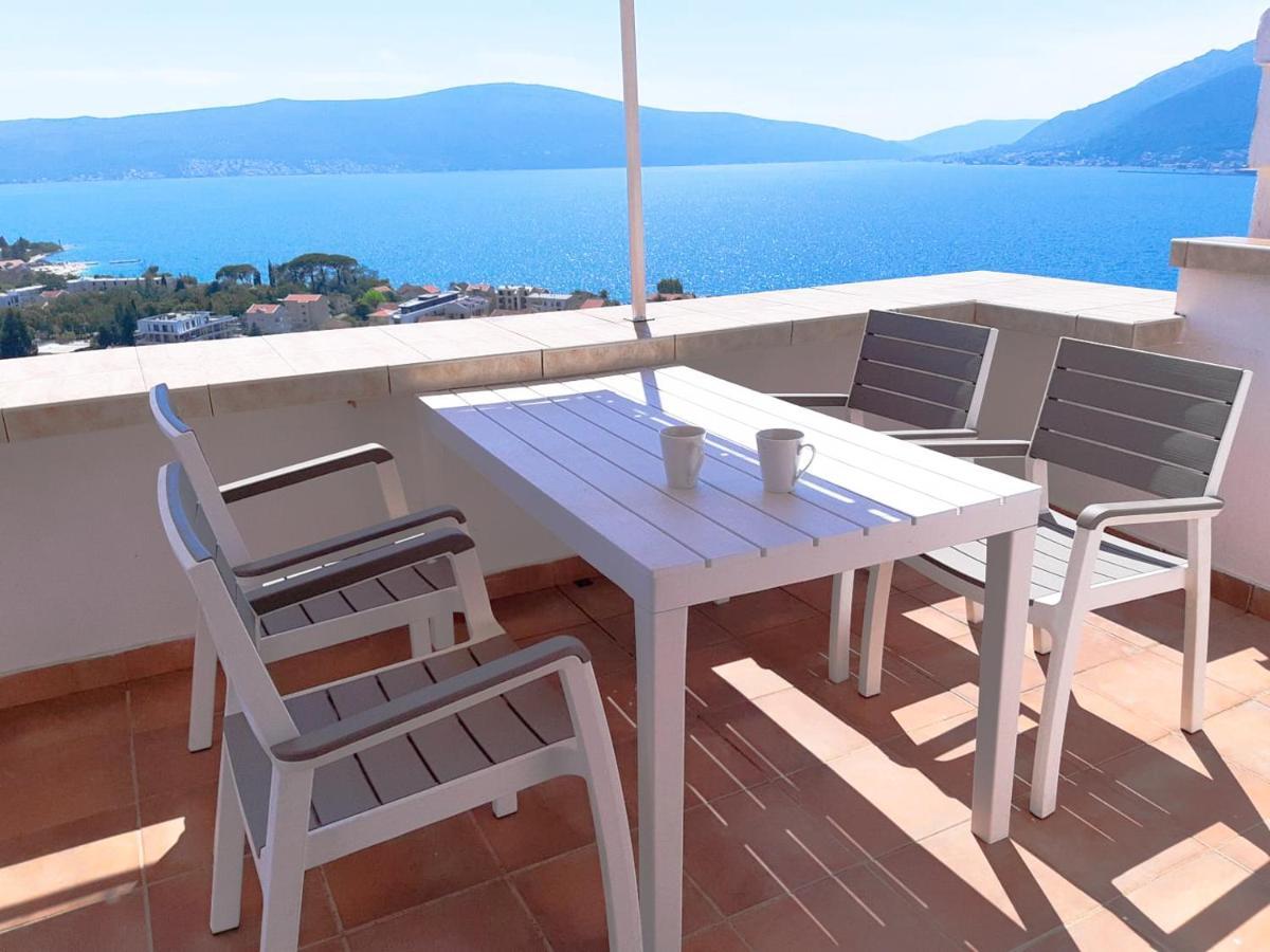 Adriabay Studio Tivat Bagian luar foto