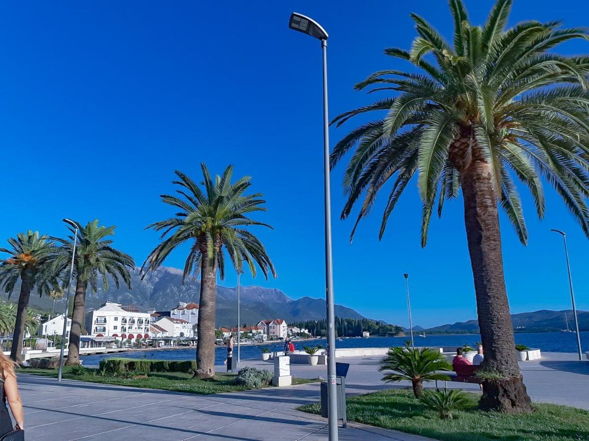 Adriabay Studio Tivat Bagian luar foto