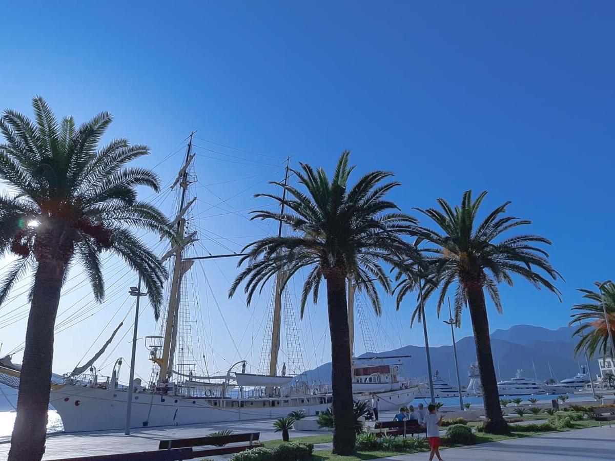 Adriabay Studio Tivat Bagian luar foto