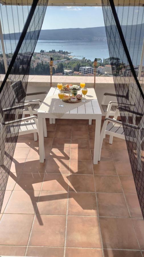 Adriabay Studio Tivat Bagian luar foto