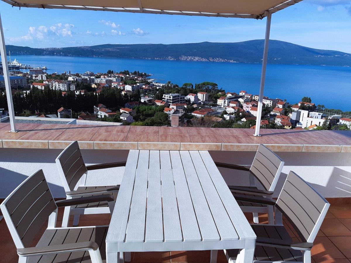 Adriabay Studio Tivat Bagian luar foto