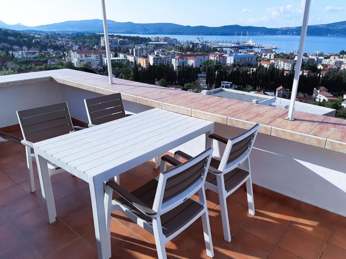 Adriabay Studio Tivat Bagian luar foto