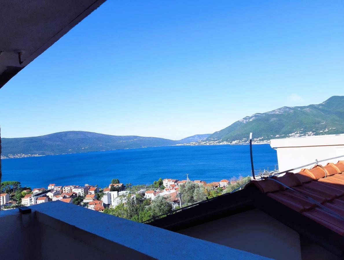 Adriabay Studio Tivat Bagian luar foto