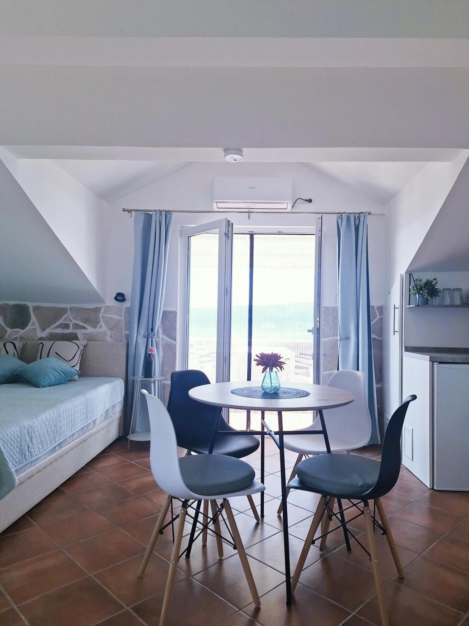 Adriabay Studio Tivat Bagian luar foto