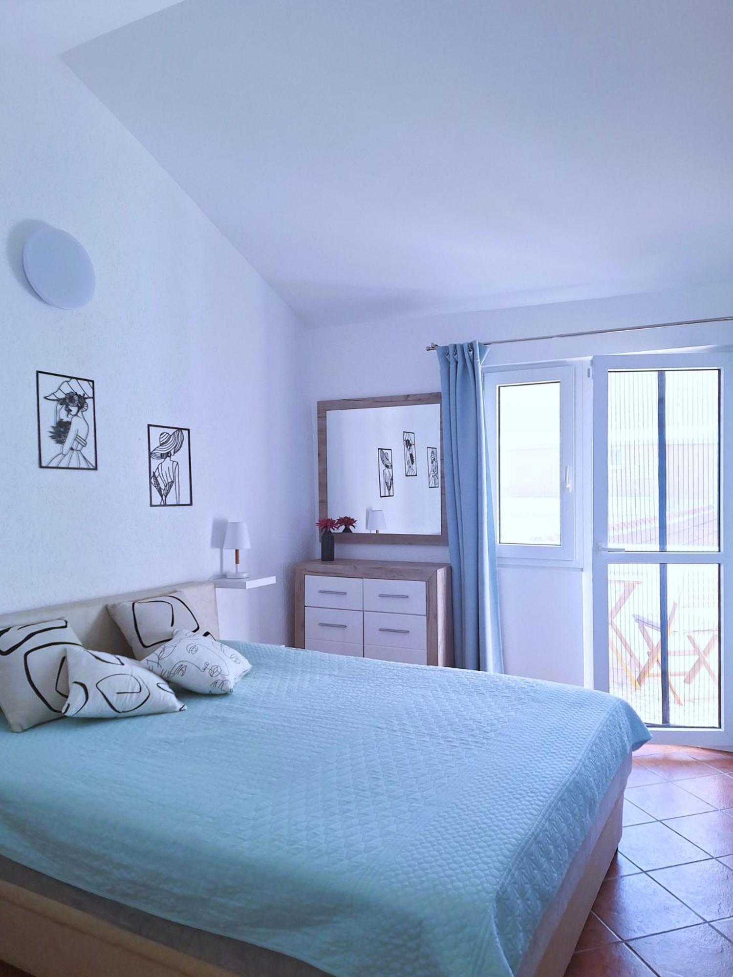 Adriabay Studio Tivat Bagian luar foto