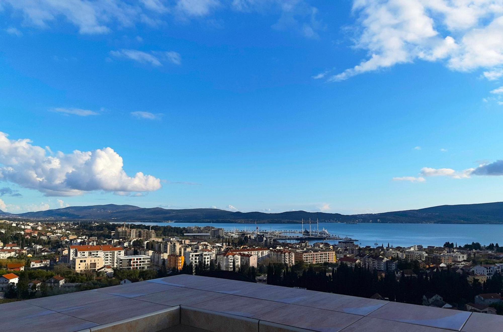Adriabay Studio Tivat Bagian luar foto