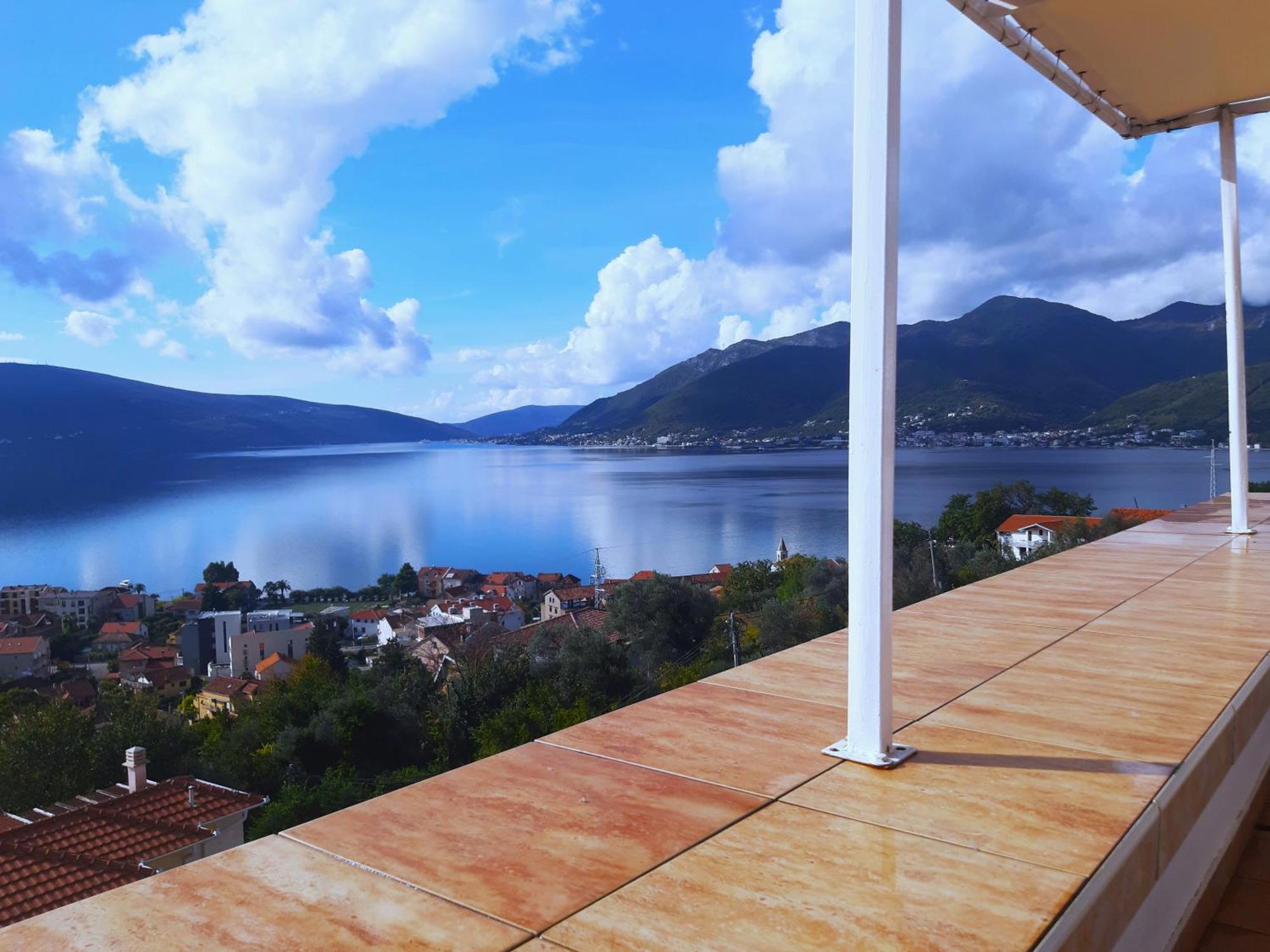 Adriabay Studio Tivat Bagian luar foto